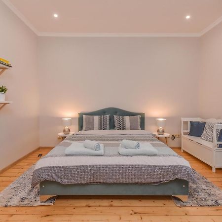 Spacious Vintage 2Br, 2Bath Apartment By Flat Mаnager Sofia Exterior foto
