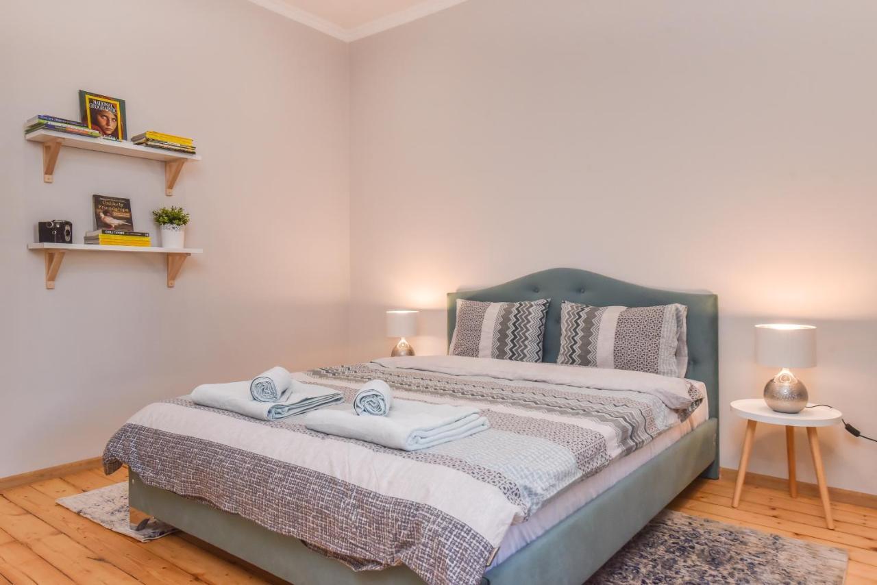 Spacious Vintage 2Br, 2Bath Apartment By Flat Mаnager Sofia Exterior foto